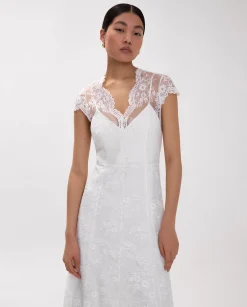 Wedding Edit|IVY OAK Daniela Lily Bridal Lace Dress